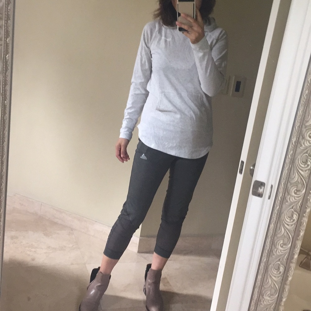 Nike girls hoodie 🌿❤️ - Picture 2 of 10